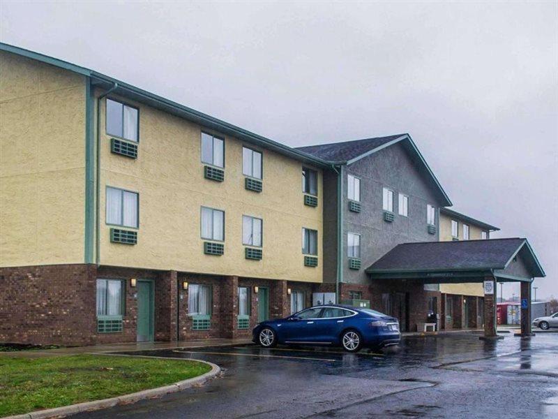 Quality Inn Streetsboro Exterior photo