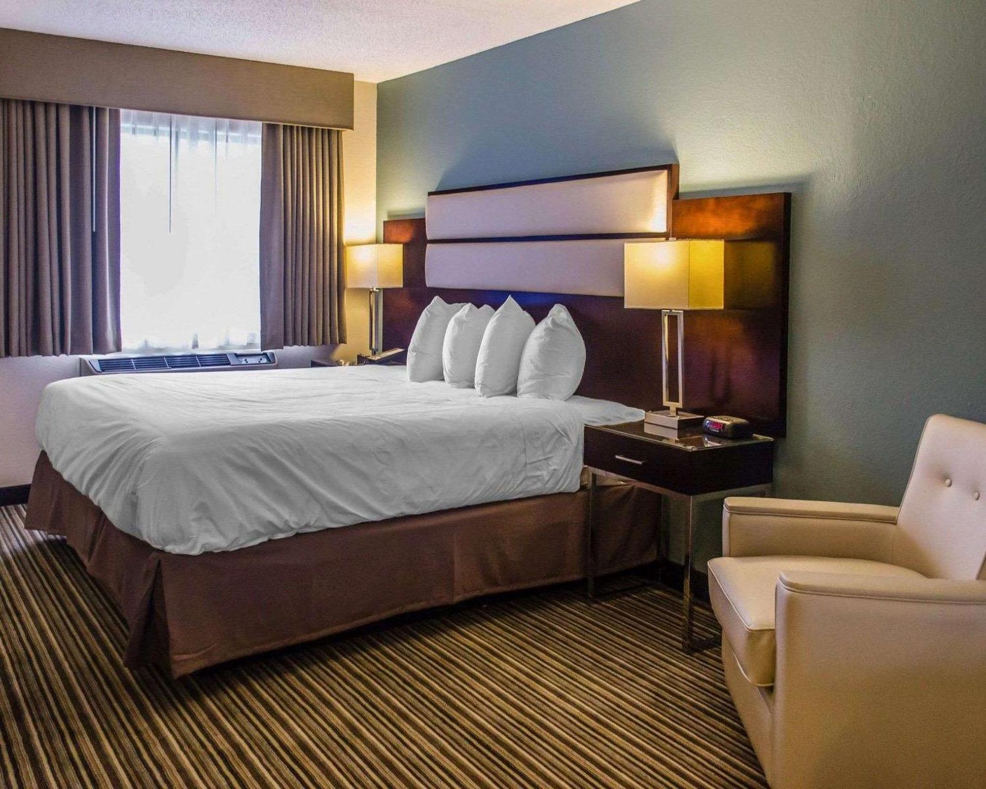 Quality Inn Streetsboro Exterior photo