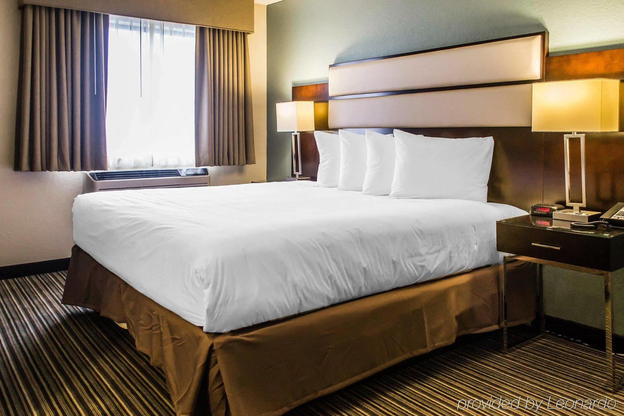 Quality Inn Streetsboro Exterior photo