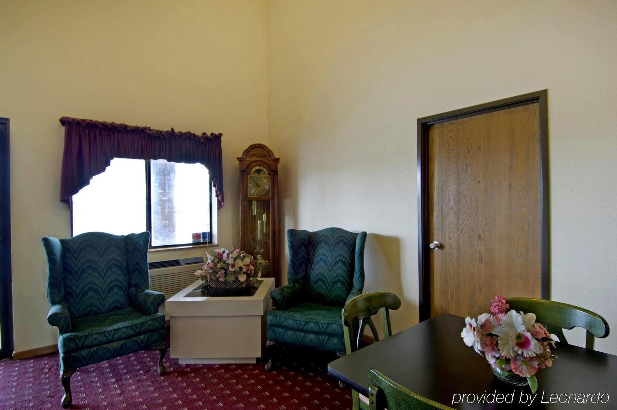 Quality Inn Streetsboro Room photo